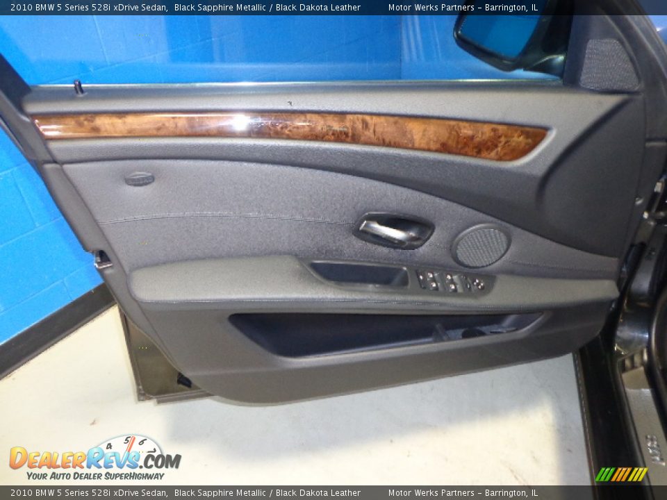 2010 BMW 5 Series 528i xDrive Sedan Black Sapphire Metallic / Black Dakota Leather Photo #18