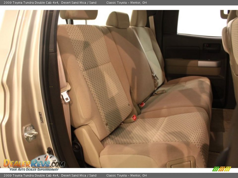 2009 Toyota Tundra Double Cab 4x4 Desert Sand Mica / Sand Photo #25