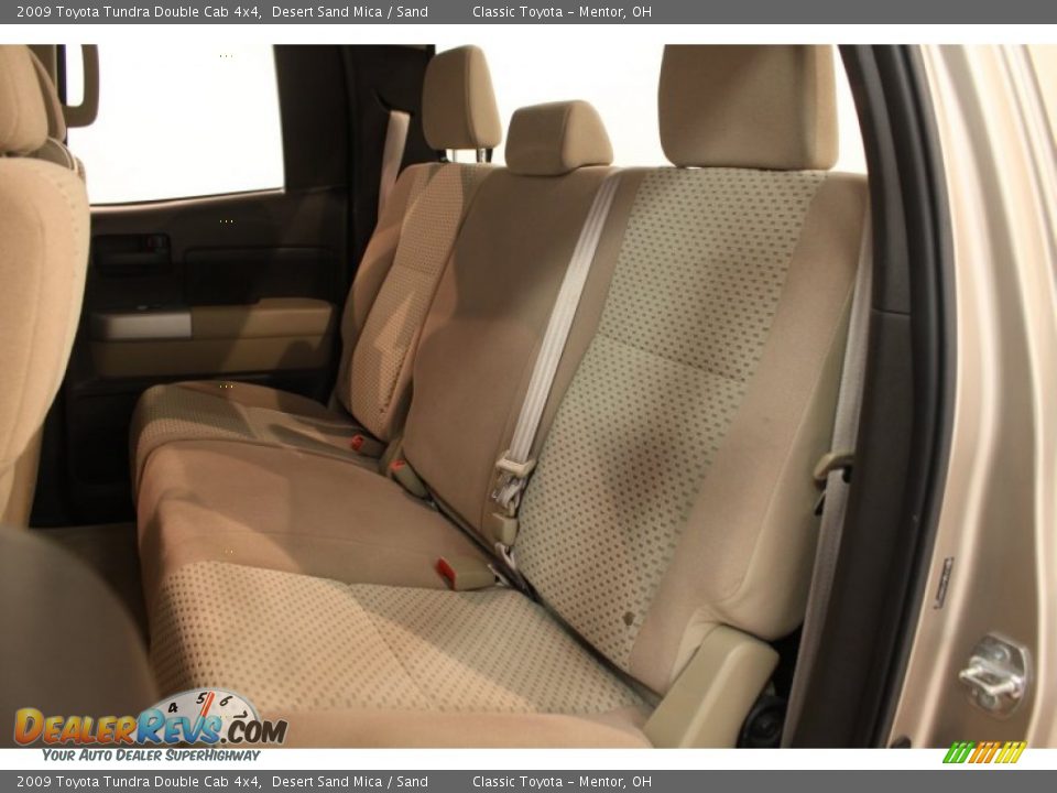 2009 Toyota Tundra Double Cab 4x4 Desert Sand Mica / Sand Photo #26
