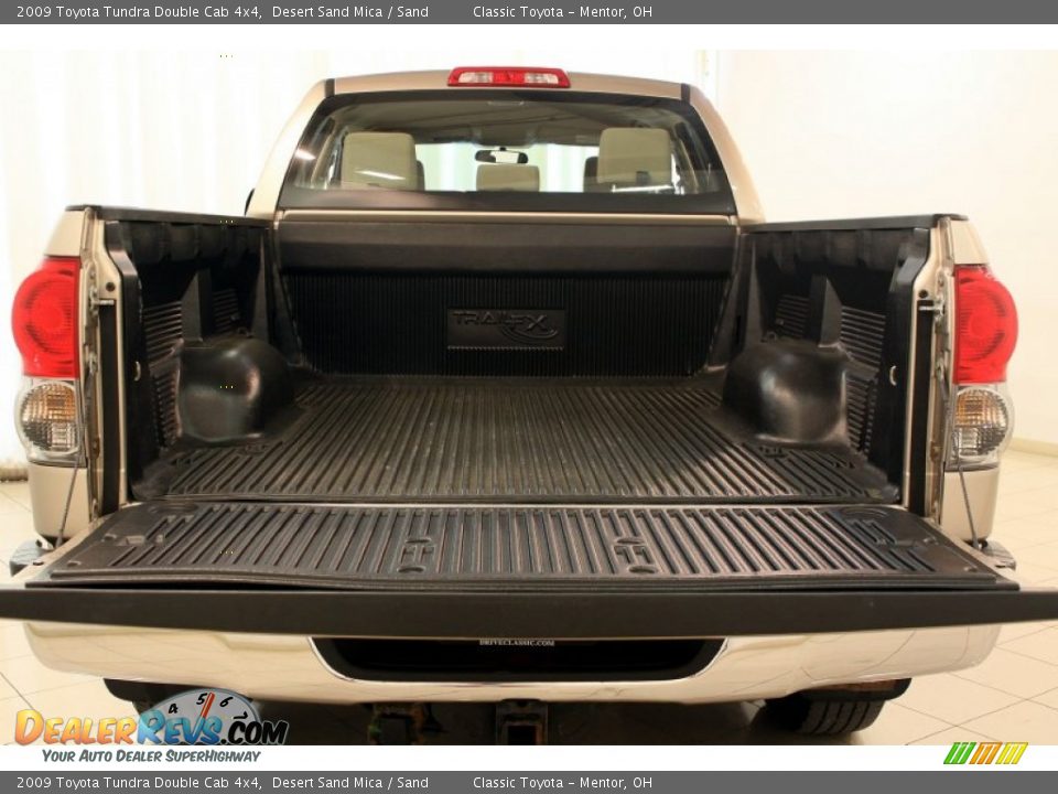 2009 Toyota Tundra Double Cab 4x4 Desert Sand Mica / Sand Photo #27
