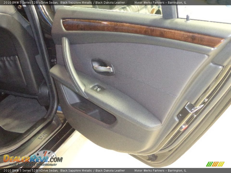 2010 BMW 5 Series 528i xDrive Sedan Black Sapphire Metallic / Black Dakota Leather Photo #32
