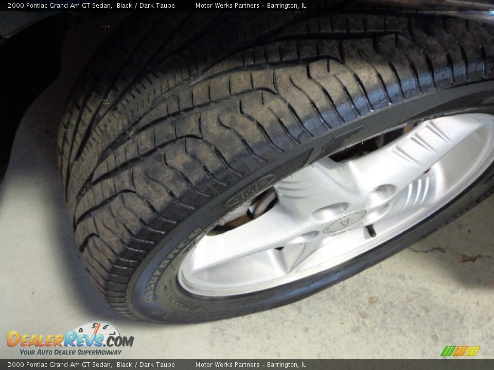 2000 Pontiac Grand Am GT Sedan Black / Dark Taupe Photo #13