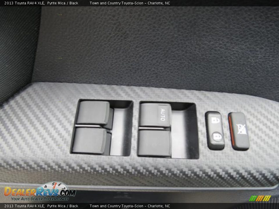 2013 Toyota RAV4 XLE Pyrite Mica / Black Photo #10