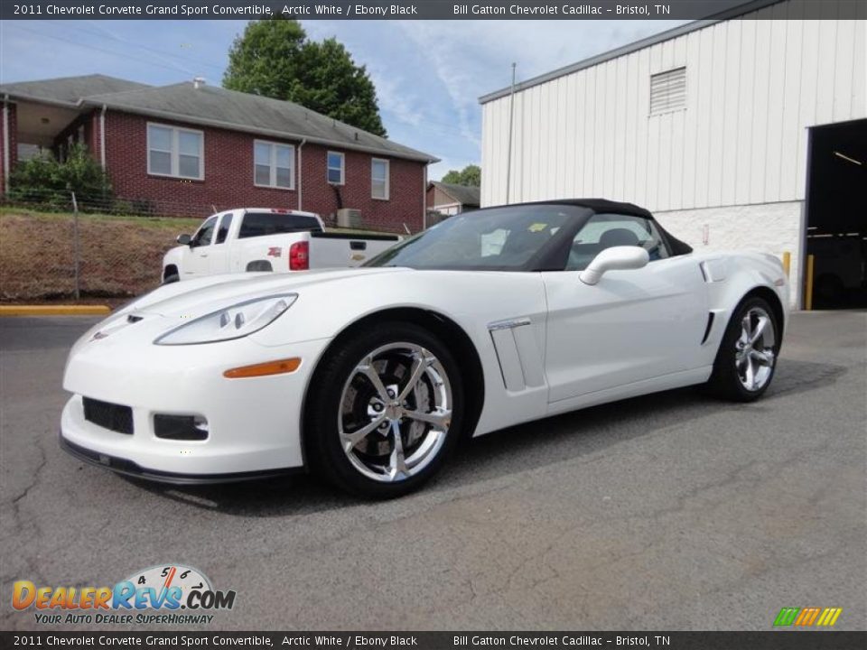 Front 3/4 View of 2011 Chevrolet Corvette Grand Sport Convertible Photo #3