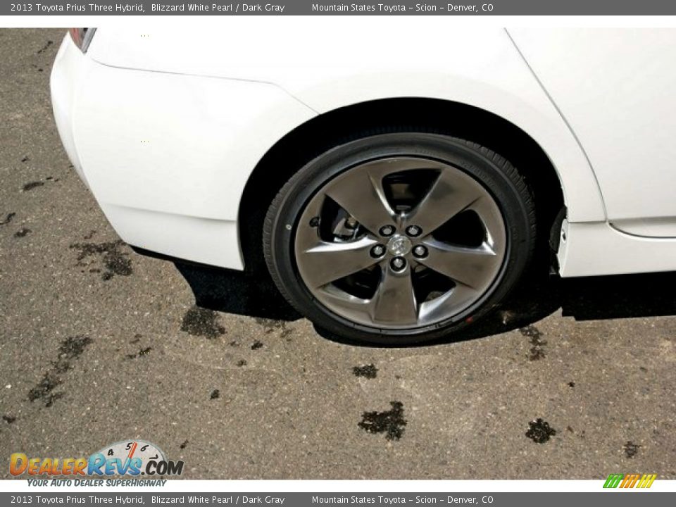 2013 Toyota Prius Three Hybrid Blizzard White Pearl / Dark Gray Photo #9