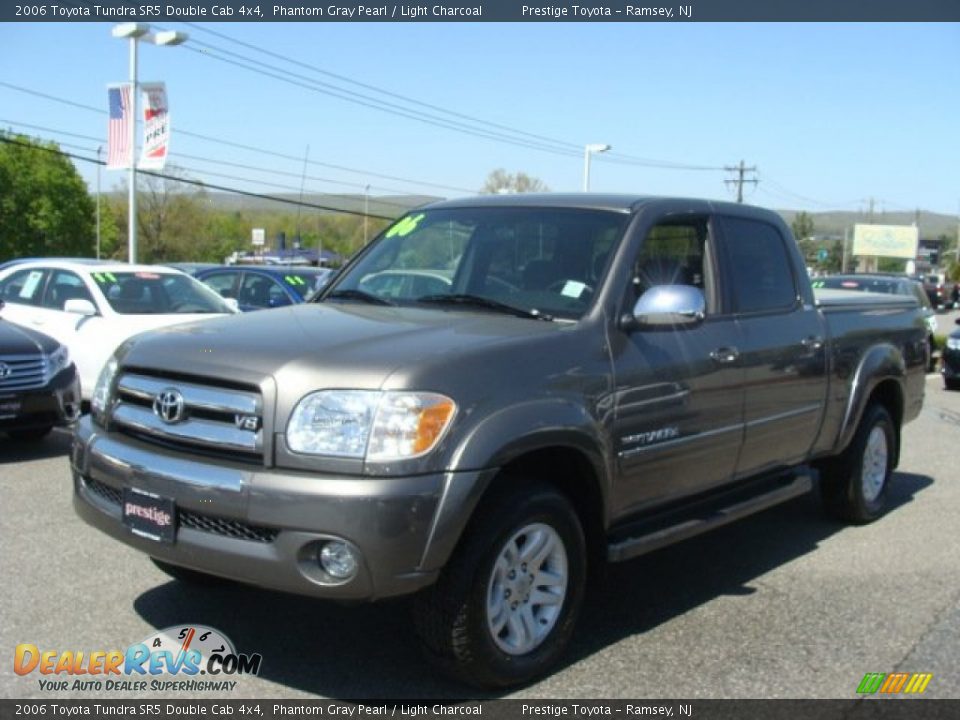 2006 Toyota Tundra SR5 Double Cab 4x4 Phantom Gray Pearl / Light Charcoal Photo #3