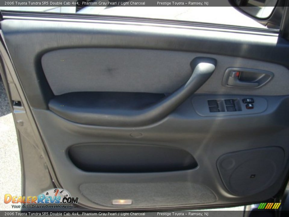 2006 Toyota Tundra SR5 Double Cab 4x4 Phantom Gray Pearl / Light Charcoal Photo #6