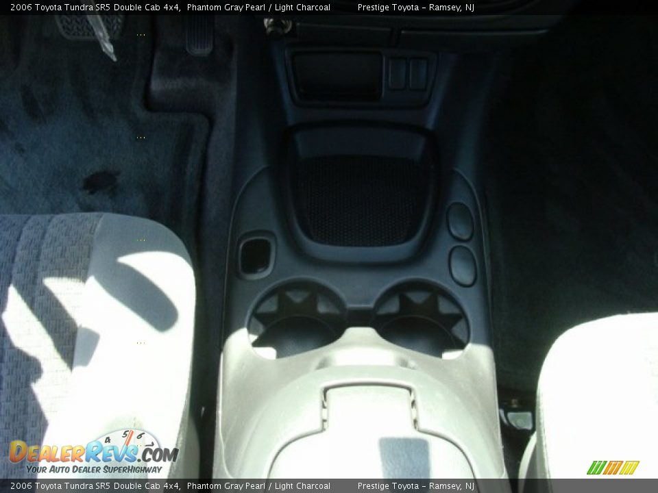 2006 Toyota Tundra SR5 Double Cab 4x4 Phantom Gray Pearl / Light Charcoal Photo #12