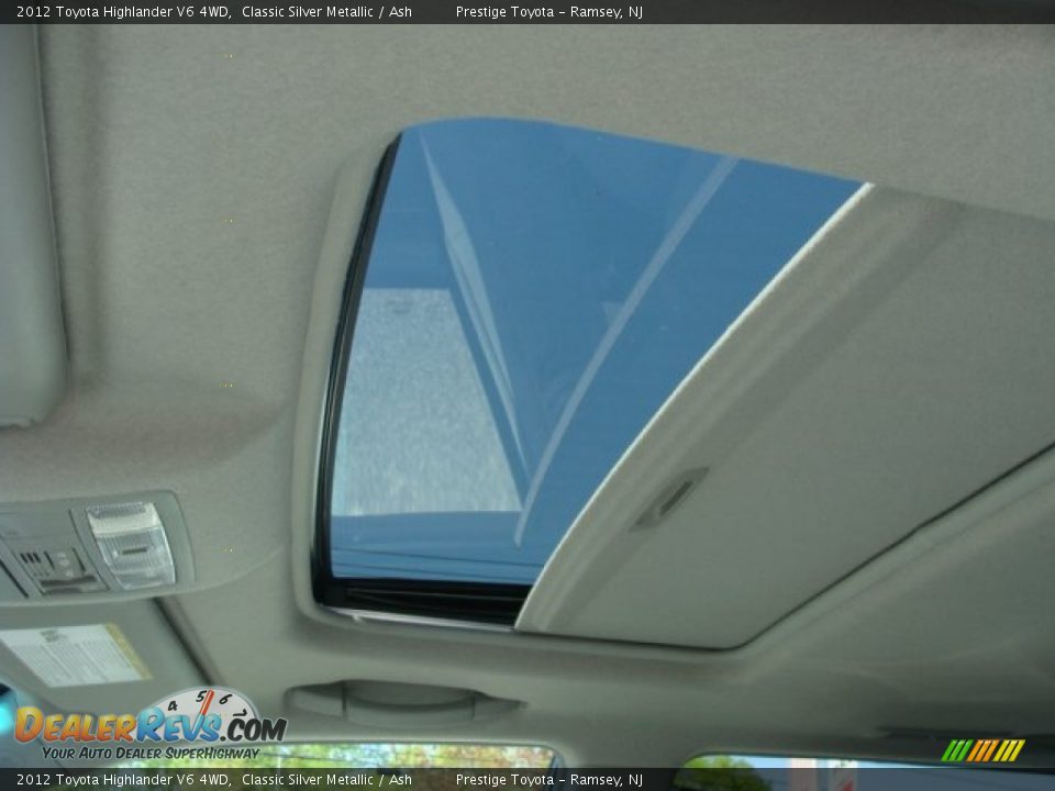 2012 Toyota Highlander V6 4WD Classic Silver Metallic / Ash Photo #8