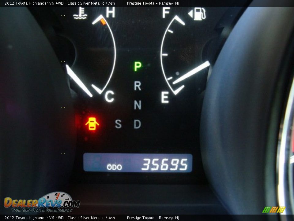 2012 Toyota Highlander V6 4WD Classic Silver Metallic / Ash Photo #10