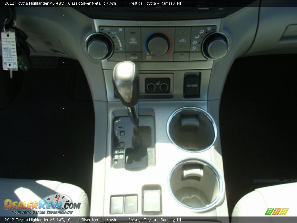 2012 Toyota Highlander V6 4WD Classic Silver Metallic / Ash Photo #12
