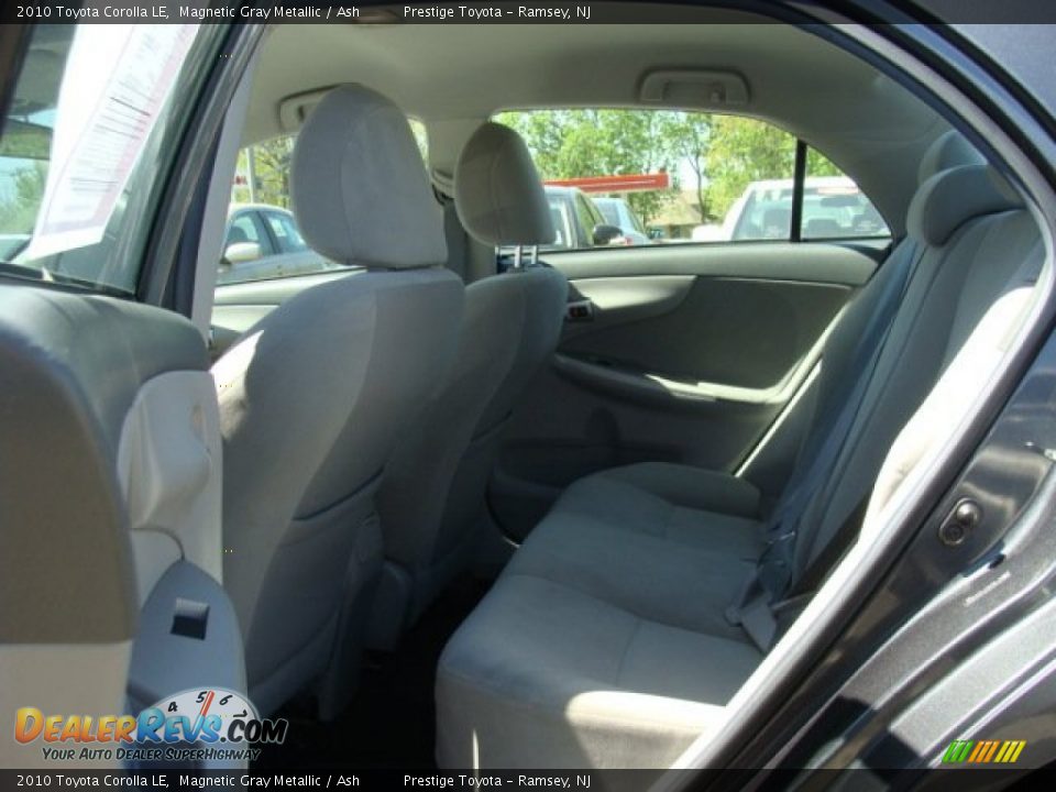 2010 Toyota Corolla LE Magnetic Gray Metallic / Ash Photo #13