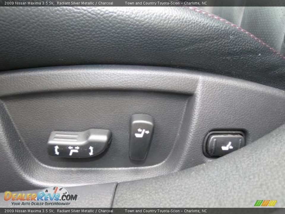 2009 Nissan Maxima 3.5 SV Radiant Silver Metallic / Charcoal Photo #9