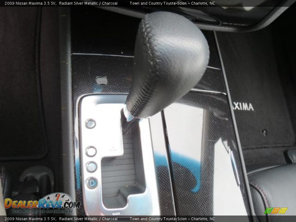 2009 Nissan Maxima 3.5 SV Radiant Silver Metallic / Charcoal Photo #19