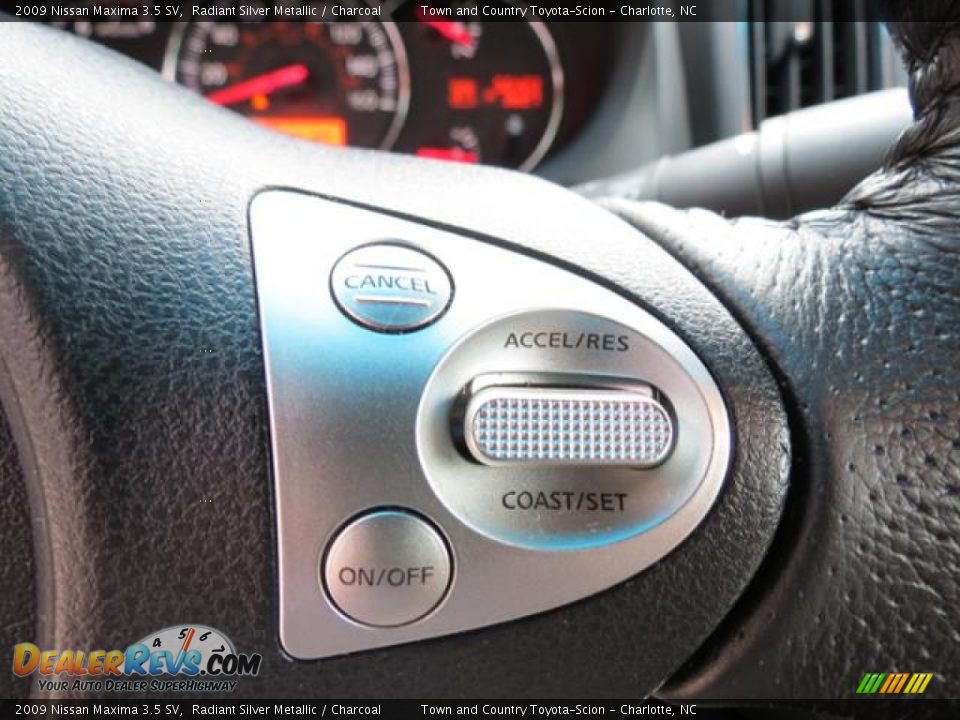 2009 Nissan Maxima 3.5 SV Radiant Silver Metallic / Charcoal Photo #21