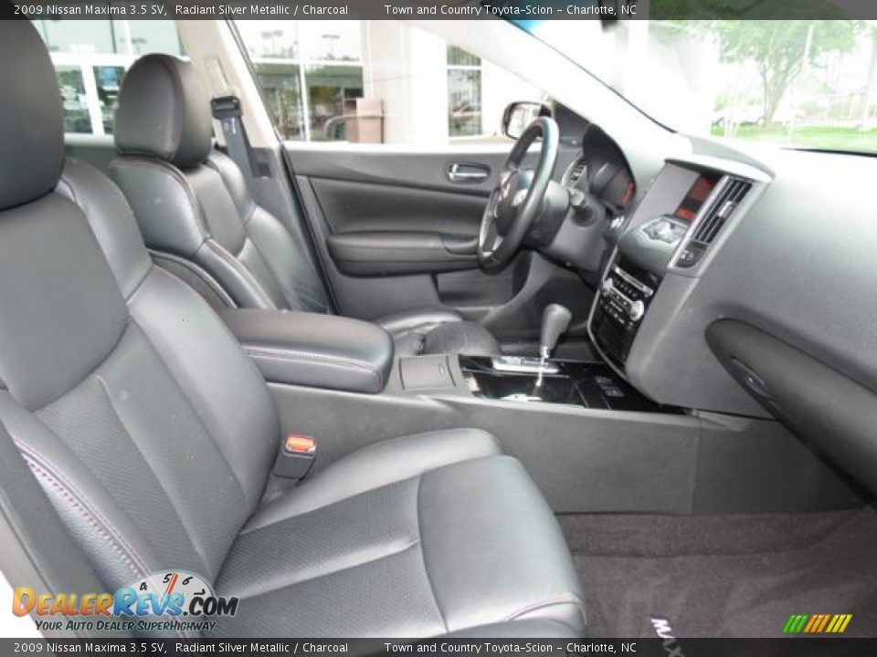 2009 Nissan Maxima 3.5 SV Radiant Silver Metallic / Charcoal Photo #25