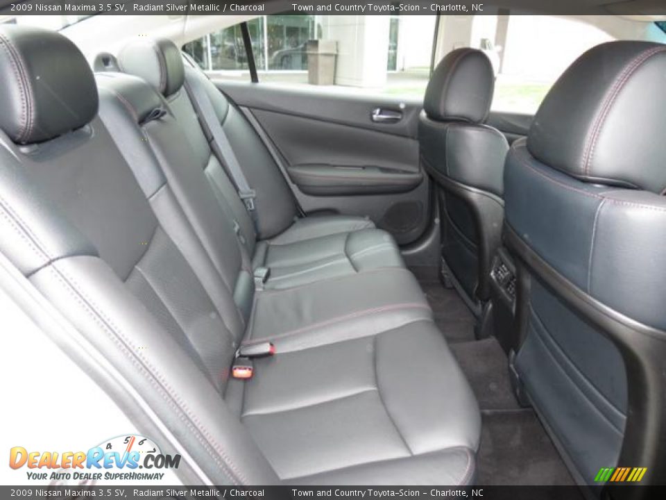 2009 Nissan Maxima 3.5 SV Radiant Silver Metallic / Charcoal Photo #28