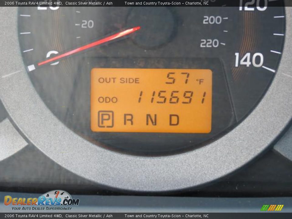 2006 Toyota RAV4 Limited 4WD Classic Silver Metallic / Ash Photo #14