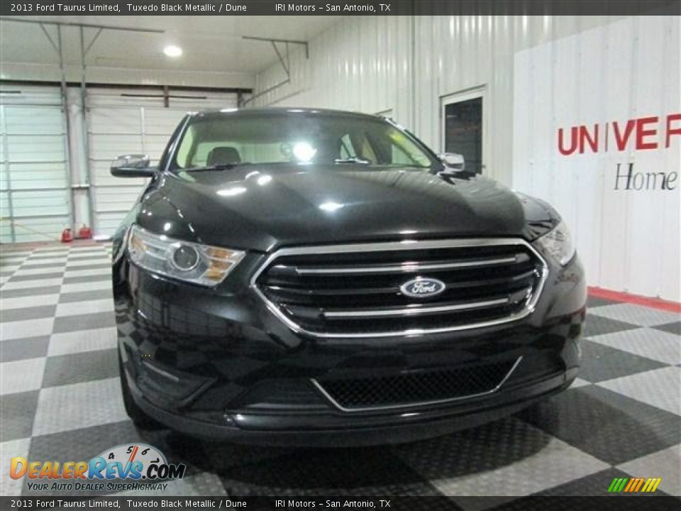 2013 Ford Taurus Limited Tuxedo Black Metallic / Dune Photo #2