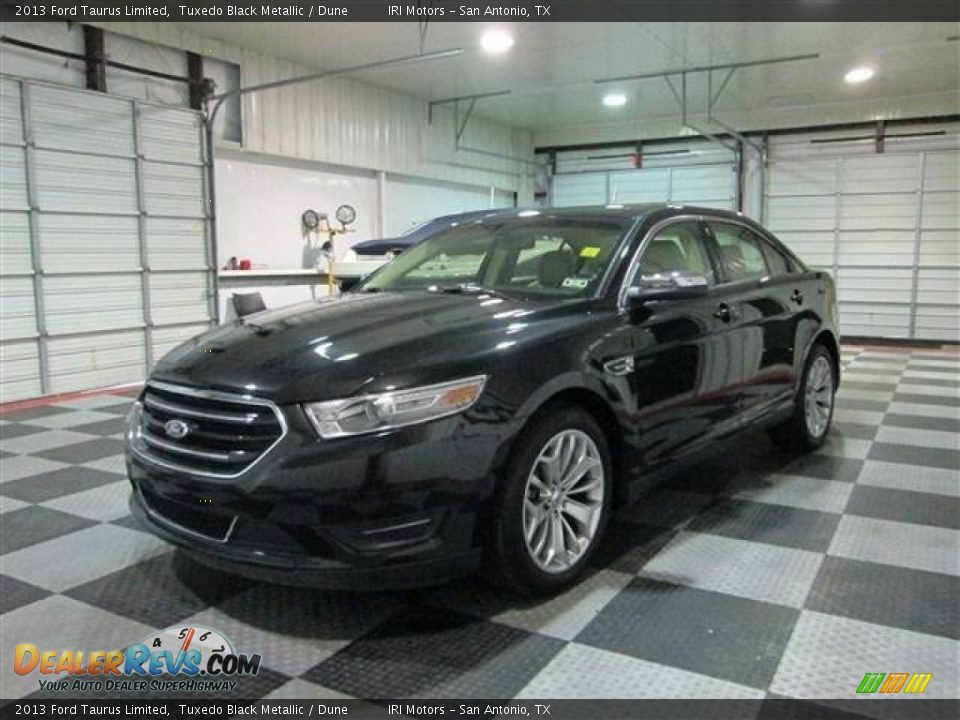 2013 Ford Taurus Limited Tuxedo Black Metallic / Dune Photo #3