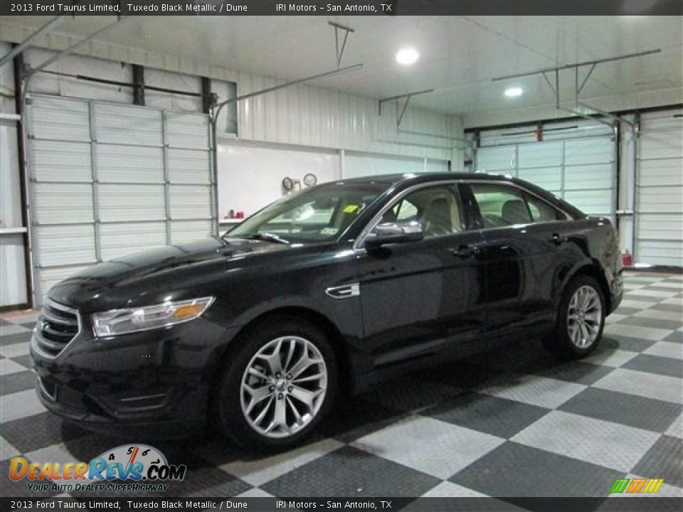 2013 Ford Taurus Limited Tuxedo Black Metallic / Dune Photo #4