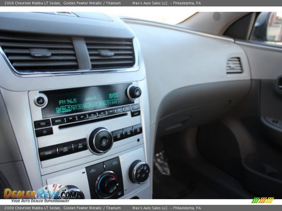 2009 Chevrolet Malibu LT Sedan Golden Pewter Metallic / Titanium Photo #3