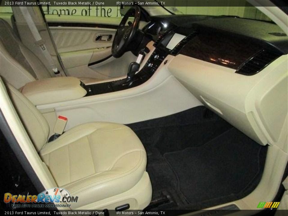 2013 Ford Taurus Limited Tuxedo Black Metallic / Dune Photo #17