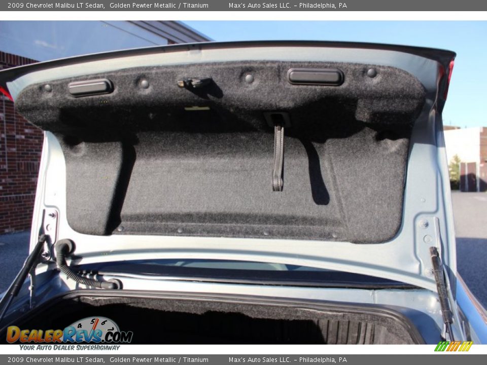 2009 Chevrolet Malibu LT Sedan Golden Pewter Metallic / Titanium Photo #9