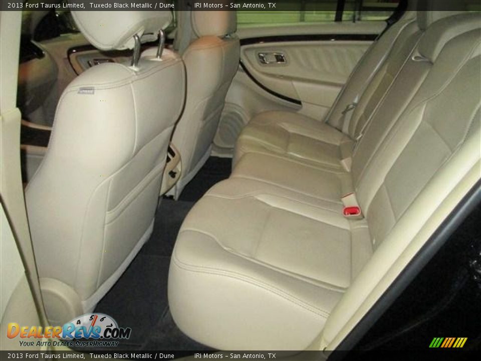 2013 Ford Taurus Limited Tuxedo Black Metallic / Dune Photo #20