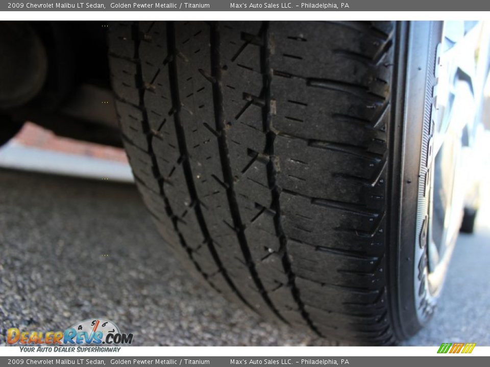 2009 Chevrolet Malibu LT Sedan Golden Pewter Metallic / Titanium Photo #26