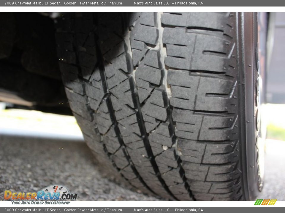 2009 Chevrolet Malibu LT Sedan Golden Pewter Metallic / Titanium Photo #28