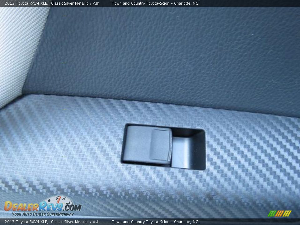 2013 Toyota RAV4 XLE Classic Silver Metallic / Ash Photo #7
