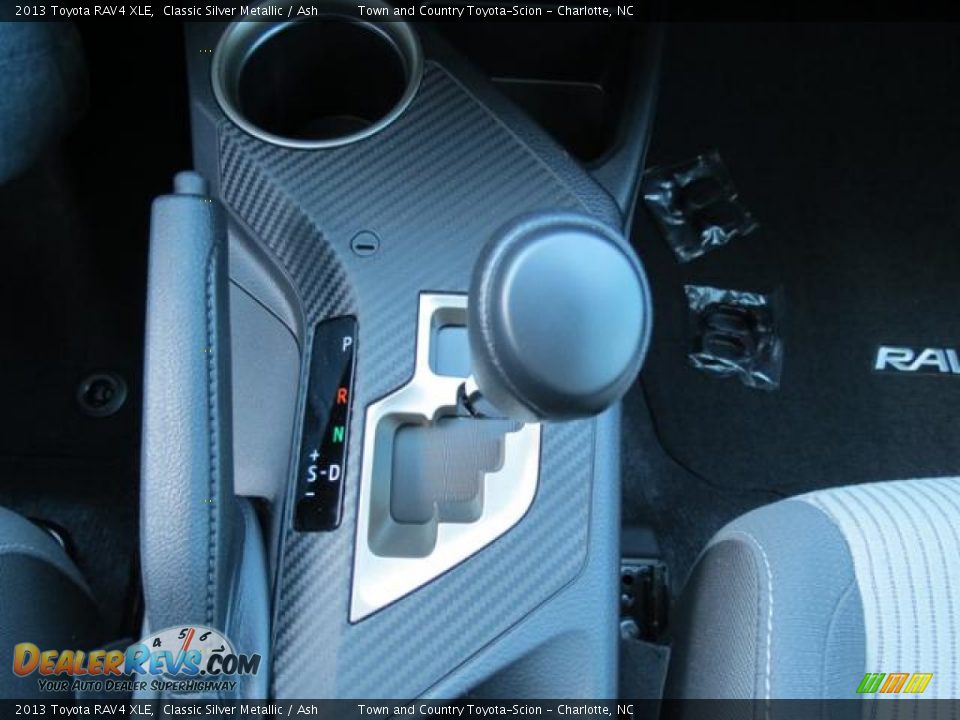 2013 Toyota RAV4 XLE Classic Silver Metallic / Ash Photo #15