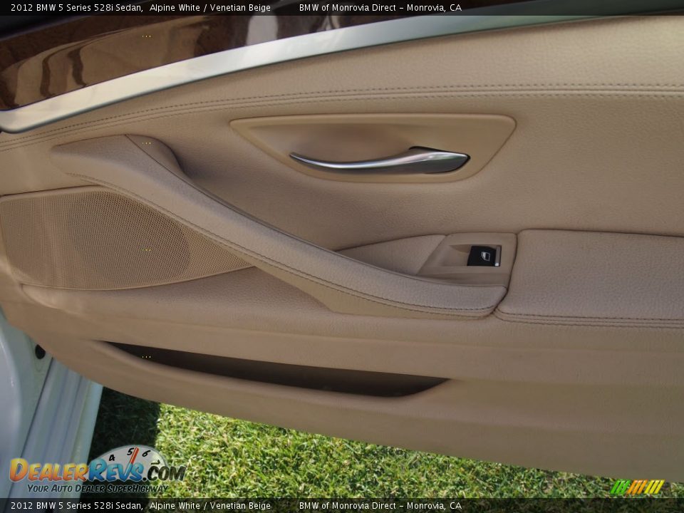 2012 BMW 5 Series 528i Sedan Alpine White / Venetian Beige Photo #4