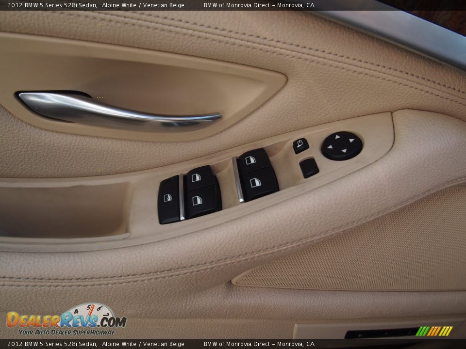 2012 BMW 5 Series 528i Sedan Alpine White / Venetian Beige Photo #16