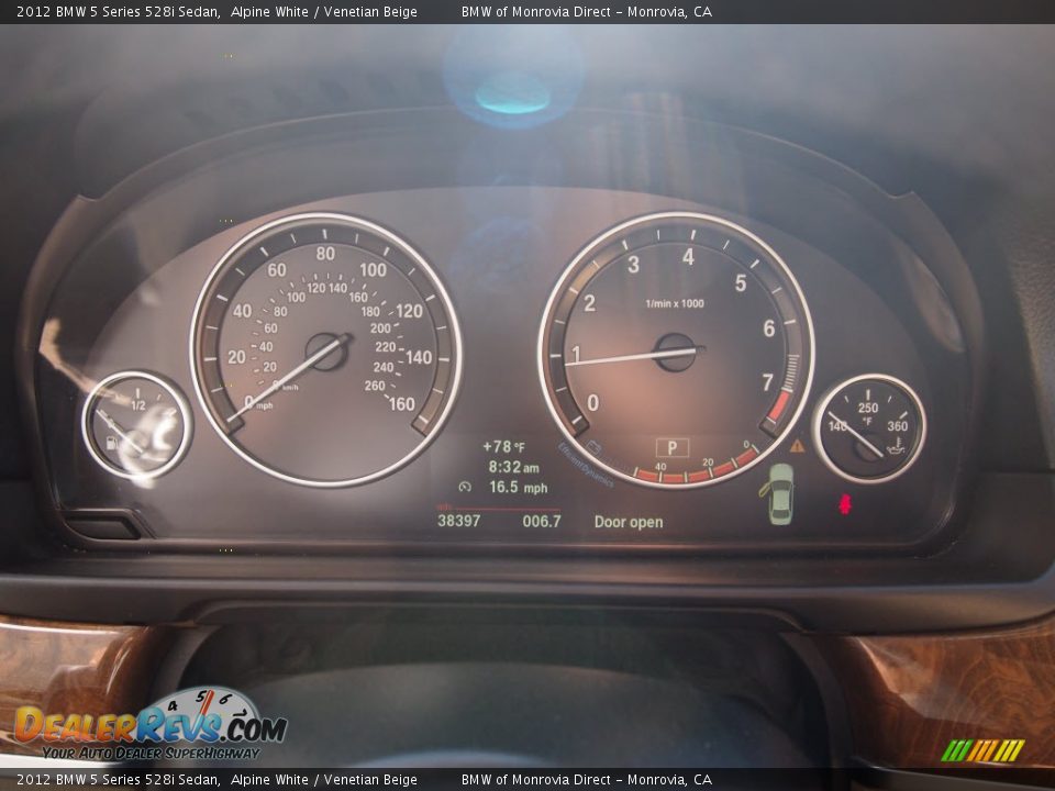 2012 BMW 5 Series 528i Sedan Alpine White / Venetian Beige Photo #17