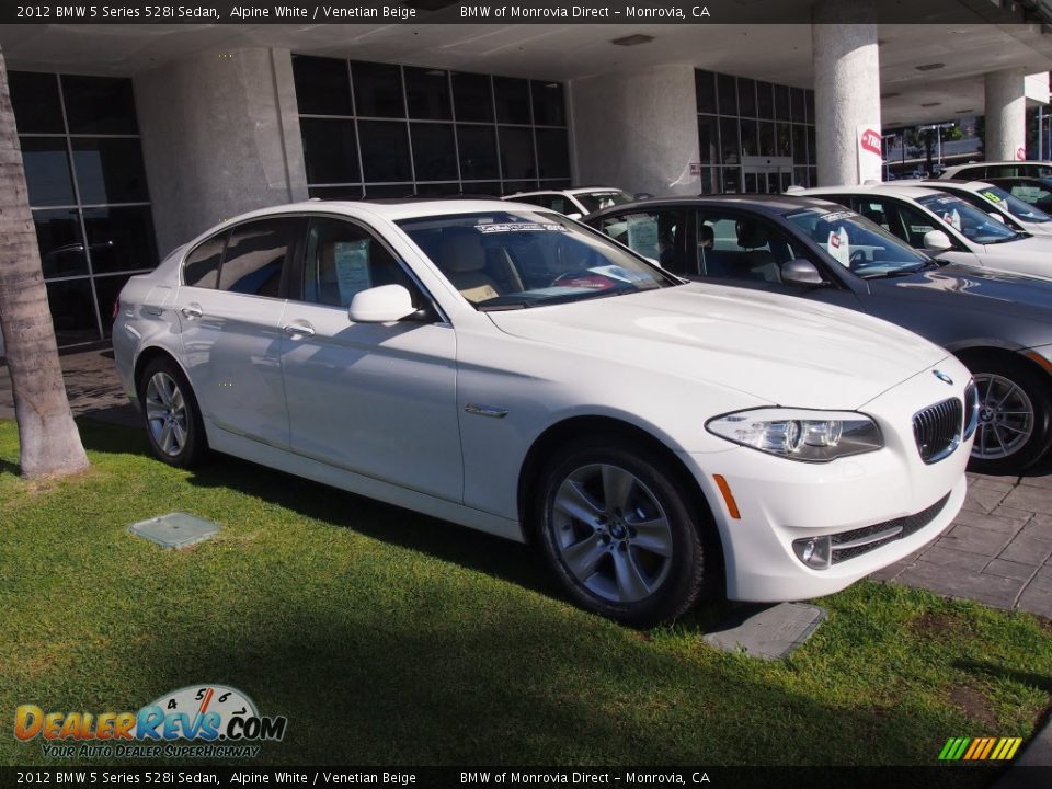 2012 BMW 5 Series 528i Sedan Alpine White / Venetian Beige Photo #24