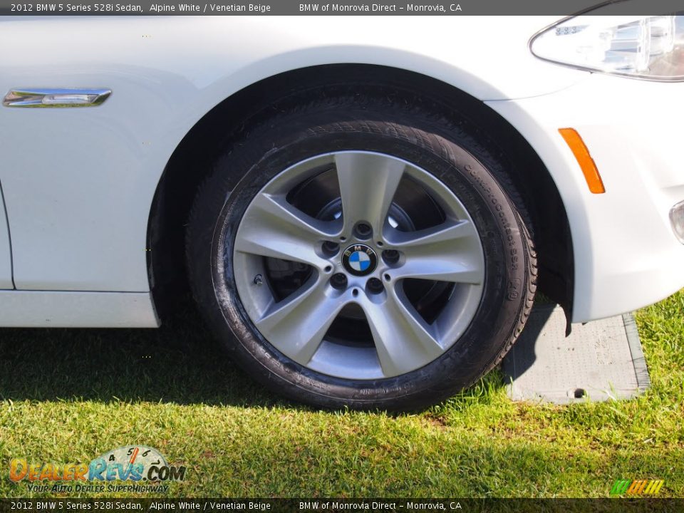 2012 BMW 5 Series 528i Sedan Alpine White / Venetian Beige Photo #25