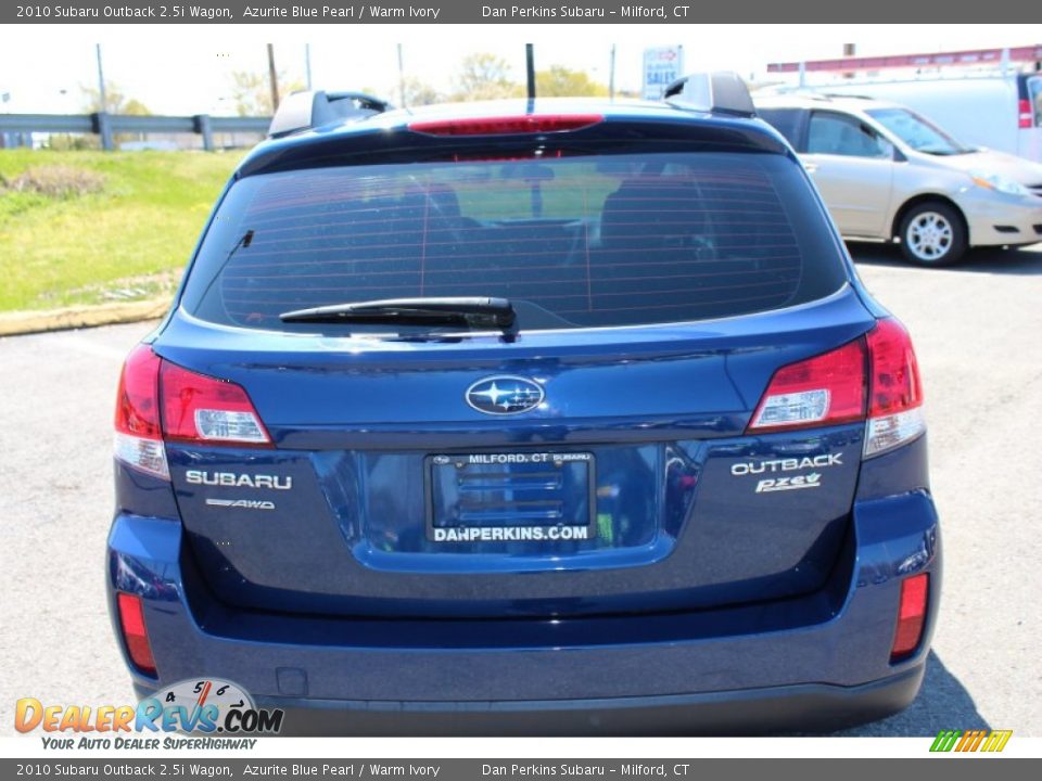 2010 Subaru Outback 2.5i Wagon Azurite Blue Pearl / Warm Ivory Photo #7