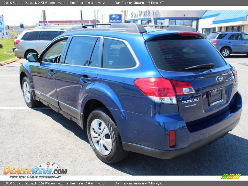 2010 Subaru Outback 2.5i Wagon Azurite Blue Pearl / Warm Ivory Photo #10