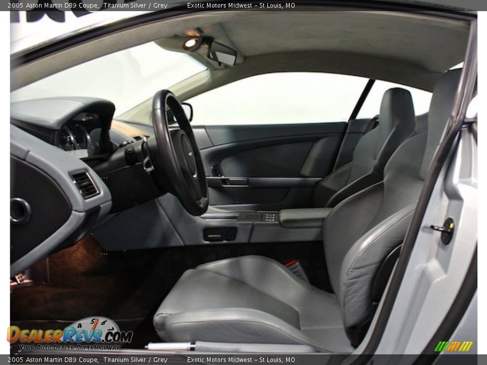 Grey Interior - 2005 Aston Martin DB9 Coupe Photo #32