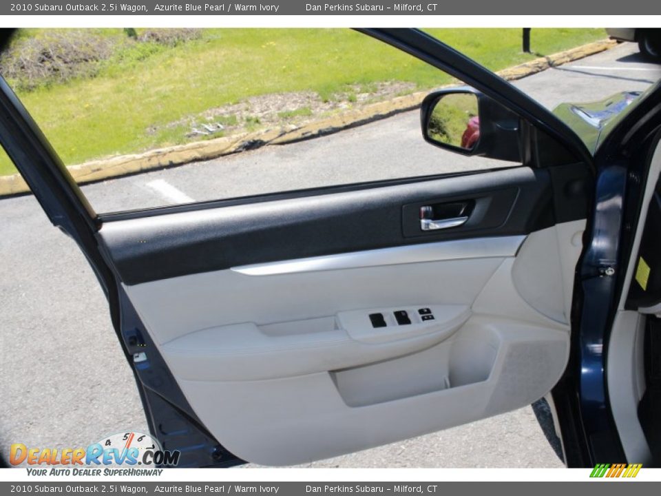 2010 Subaru Outback 2.5i Wagon Azurite Blue Pearl / Warm Ivory Photo #21
