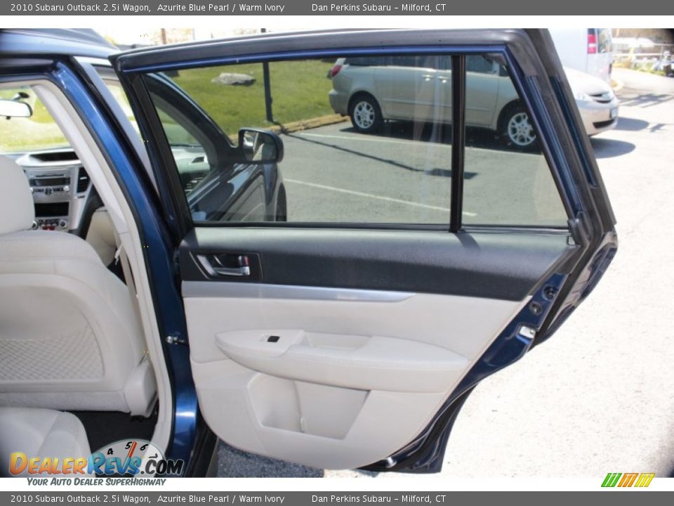 2010 Subaru Outback 2.5i Wagon Azurite Blue Pearl / Warm Ivory Photo #23