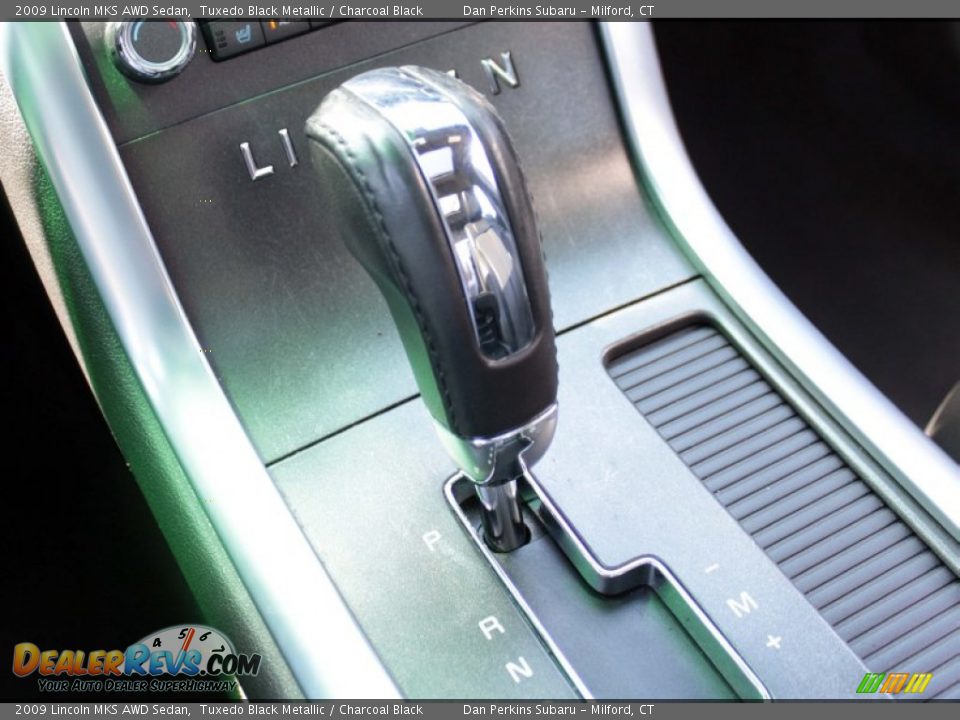 2009 Lincoln MKS AWD Sedan Tuxedo Black Metallic / Charcoal Black Photo #13