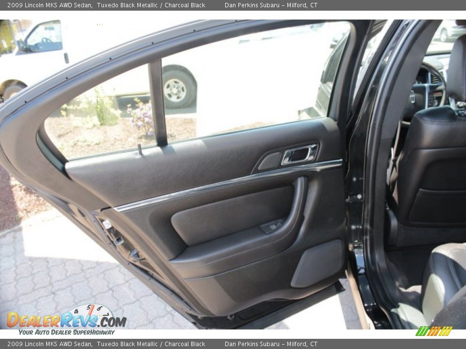2009 Lincoln MKS AWD Sedan Tuxedo Black Metallic / Charcoal Black Photo #23