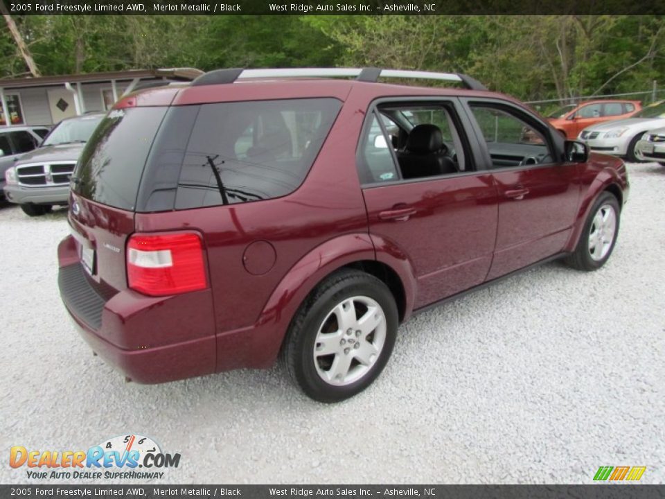 2005 Ford Freestyle Limited AWD Merlot Metallic / Black Photo #4