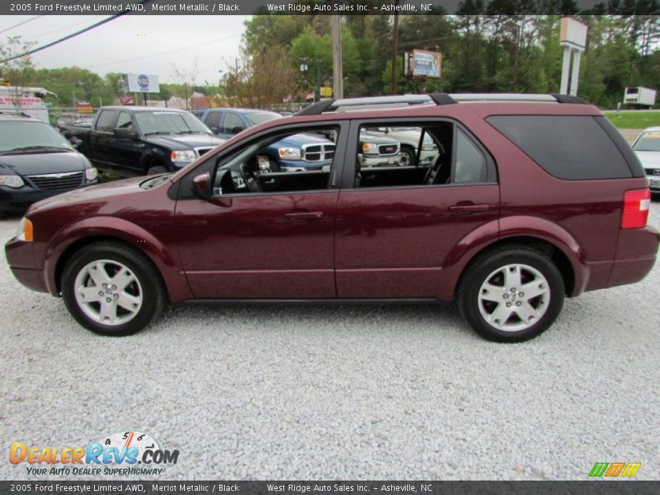 2005 Ford Freestyle Limited AWD Merlot Metallic / Black Photo #9