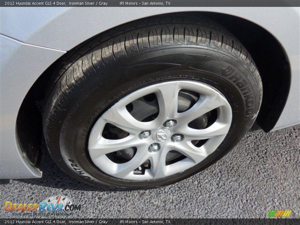 2012 Hyundai Accent GLS 4 Door Ironman Silver / Gray Photo #3