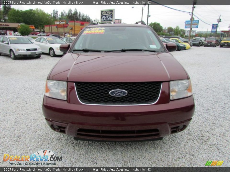2005 Ford Freestyle Limited AWD Merlot Metallic / Black Photo #13
