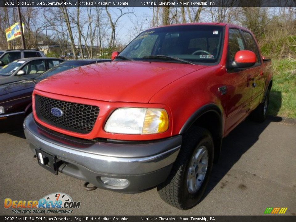 Front 3/4 View of 2002 Ford F150 FX4 SuperCrew 4x4 Photo #5